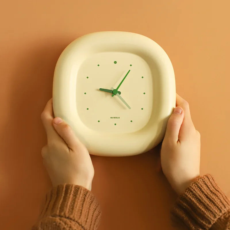 Bubble Style Silent Wall Clock – Self-Adhesive Quartz Watch